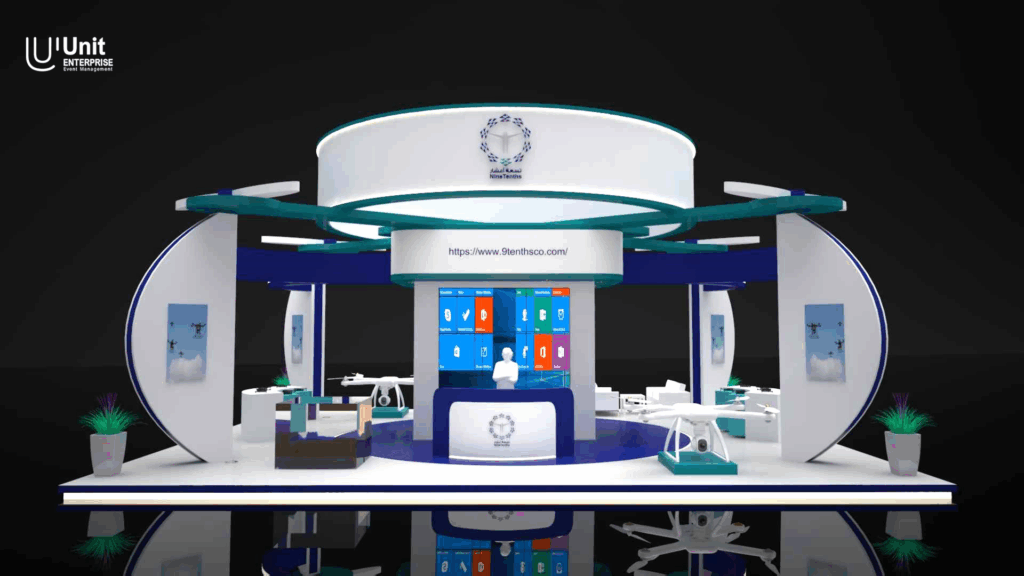 طائرات بدون طيار معروضة بشكل احترافي داخل الجناح كجزء من تجربة تفاعلية.
EN: Professionally displayed drones featured inside the booth as part of an interactive experience.